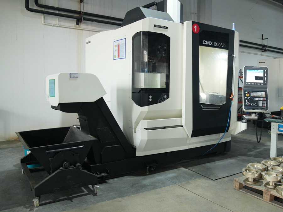 Demge five axis machining center